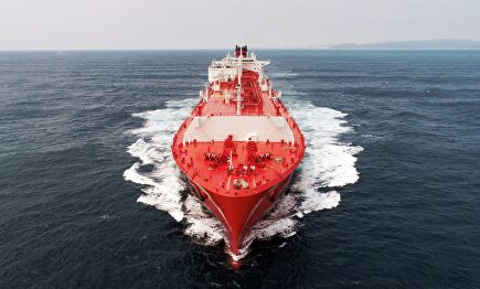 Adriano, el primer metanero de nueva generación fletado por Endesa |  Europa Press