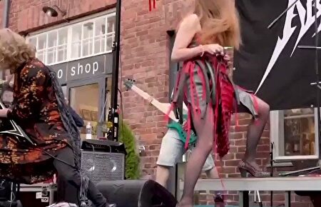 Sorprendente primer campeonato del mundo de punto y Heavy Metal