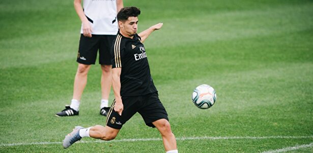 Brahim Díaz, en un entrenamiento con el Real Madrid en Montreal. |  EFE