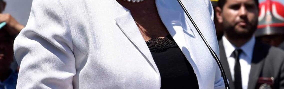 Y Bachelet movió sus nalgas