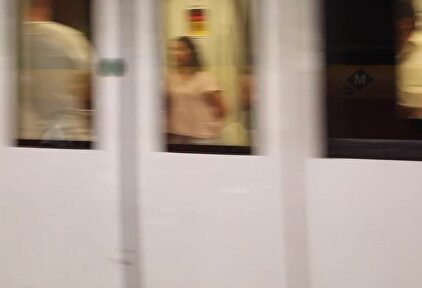 'Predicadores' en los vagones: el fanatismo de los golpistas invade el metro de Barcelona