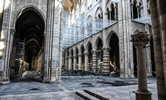 Interior de la catedral de Notre Dame de París |  EFE
