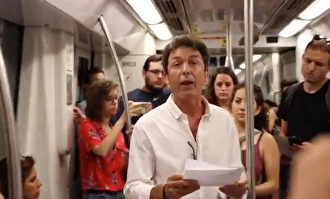 'Predicadores' en los vagones: el fanatismo de los golpistas invade el metro de Barcelona