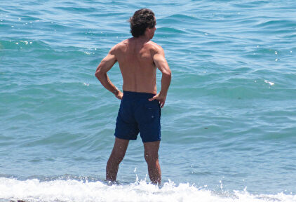 El posado del verano: Aznar desbanca a Ana Obregón