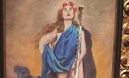 El lienzo 'Con flores a María' |  Europa Press