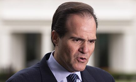 El encargado de Latinoamérica en la Casa Blanca, Mauricio Claver-Carone. |  EFE