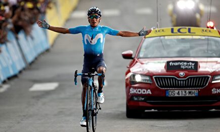 Acento colombiano en el Tour: Quintana gana en los Alpes y Bernal ya es segundo