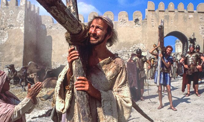 10 escenas desternillantes de los Monty Python