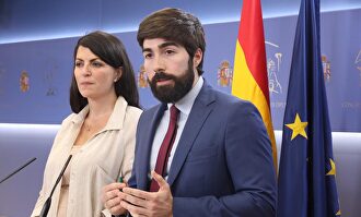 Manuel Mariscal y Macarena Olona en rueda de prensa desde el Congreso |  Vox