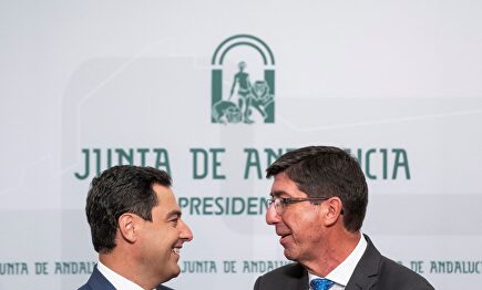 Juanma Moreno y Juan Marín. |  EFE