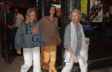 La Reina y sus nietas |  Raúl Martínez/Europa Press