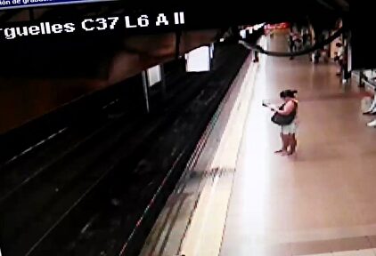 Prisión provisional sin fianza para el detenido que empujó a un hombre a las vías del Metro de Madrid