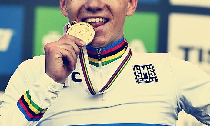 El ciclista belga de 19 años es historia del ciclismo |  Twitter @EvenepoelRemco