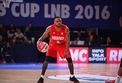 DJ Cooper durante un partido con el AS Mónaco. |  Cordon Press