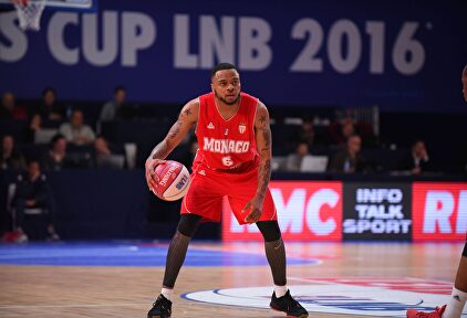 DJ Cooper durante un partido con el AS Mónaco. |  Cordon Press