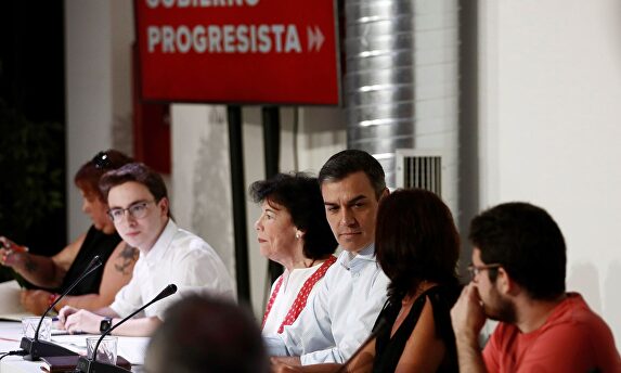 Reunión de Sánchez con colectivos educativos |  EFE