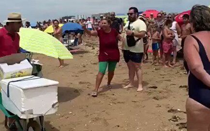 Apuñalan al jefe de la Policía Local de Punta Umbría en un operativo contra la venta ilegal en la playa
