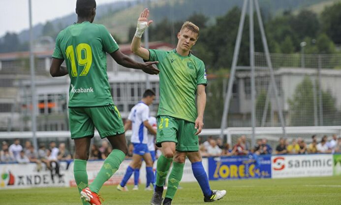 Isaak y Odegaard, dupla de muchísima clase se junta en San Sebastián