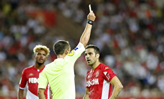 ¿Debió ser expulsado Cesc Fabregas? Indignación total en el Mónaco