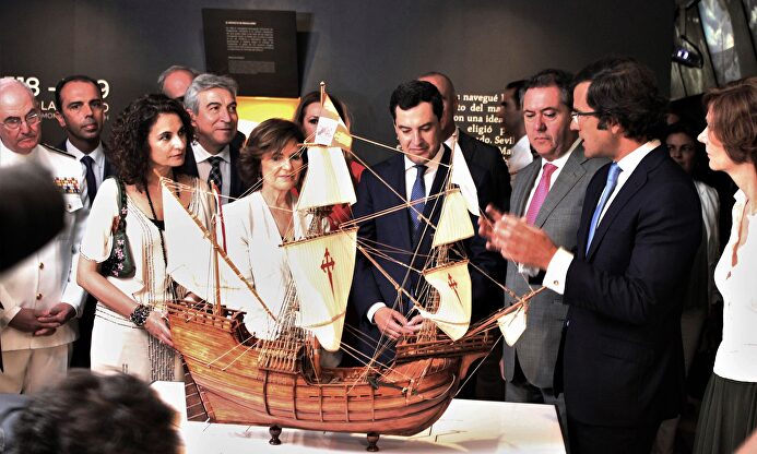 Calvo, Moreno y otras autoridades en la inauguración de la exposición dedicada al hito |  EFE