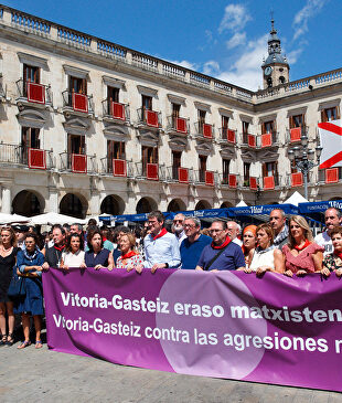 Concentración en Vitoria contra las "agresiones machistas" el pasado día 8. |  EFE