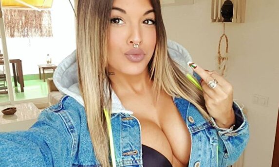 La provocativa y exuberante catalana con la que Omar Montes se ha olvidado de Chabelita