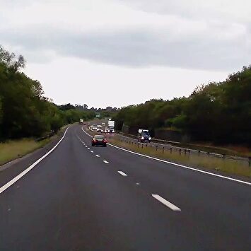 ¡Vaya susto se llevó este conductor en una autopista alemana!