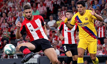 Luis Suárez durante el encuentro ante el Athletic | Efe