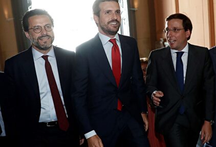 Javier Fernández Lasquetty, Pablo Casado y José Luis Martínez Almeida |  EFE
