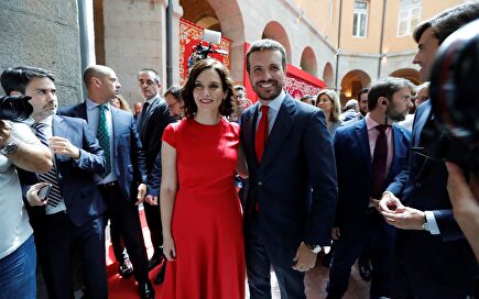 Isabel Díaz Ayuso y Pablo Casado, este lunes en el acto de toma de posesión de la presidenta |  EFE
