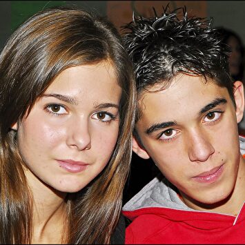 Víctor Elías con su compañera de serie, Natalia Sánchez |  Gtres