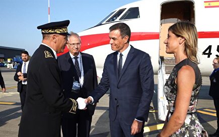 El presidente del Gobierno a su llegada a la cumbre del G7. |  EFE