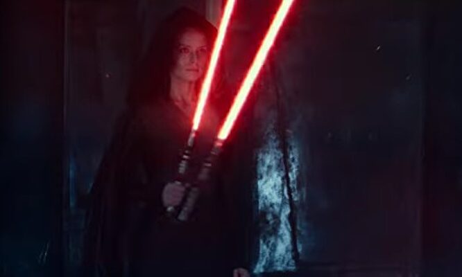 El tráiler de 'Star Wars' sugiere que Rey se pasa al lado oscuro
