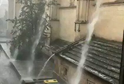 Así desaguan las gárgolas de la Catedral de Segovia cuando cae una tormenta