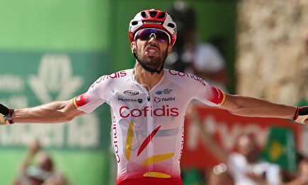 Jesús Herrada gana en Ares del Maestrat y Teuns es el nuevo líder