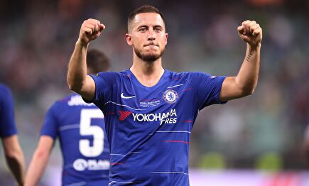 Hazard celebra la Europa League ganado con el Chelsea |  Europa Press