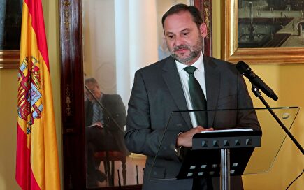 La enésima versión de Ábalos	