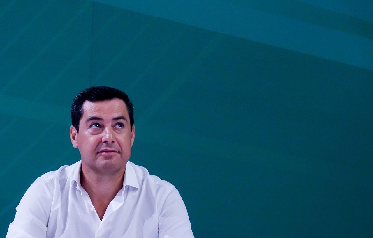 El presidente de la Junta, Juan Manuel Moreno |  EFE