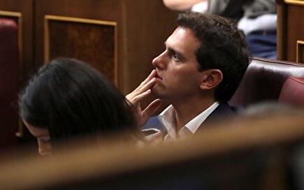 Federico a las 7: Rivera rechaza España Suma tras airear la "corrupcion" del PP	