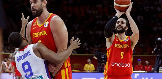 Marc Gasol y Ricky Rubio durante el partido ante Puerto Rico. |  EFE