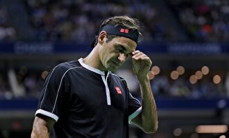 Federer, durante el partido ante Dimitrov. |  EFE