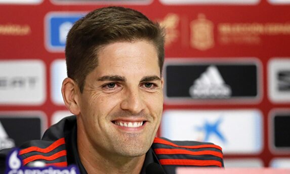 Robert Moreno, en rueda de prensa con la selección española. |  EFE