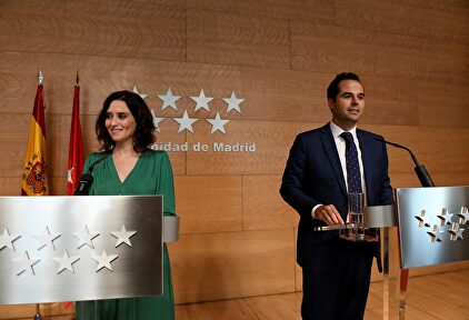La presidenta madrileña, Isabel Díaz Ayuso, y su vicepresidente, Ignacio Aguado. |  EFE