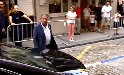 Revilla, el primo de Zumosol de Pedro Sánchez ante un espontáneo