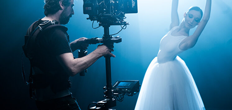 Exposición de arte en un crucero. |  MSC