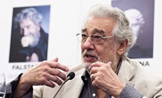 Plácido Domingo durante una rueda de prensa |  Cordon Press