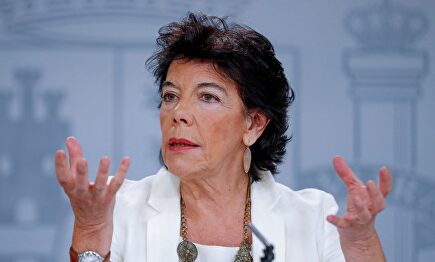 La ministra de Educación en funciones, Isabel Celaá |  EFE