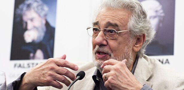 Plácido Domingo durante una rueda de prensa |  Cordon Press