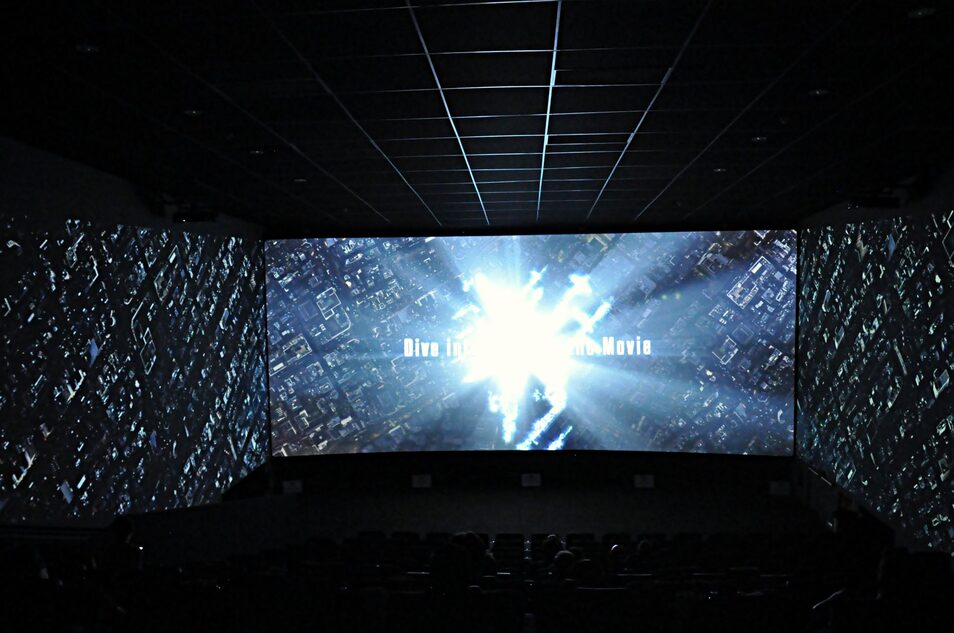 Kinepolis presenta su primera sala de cine inmersivo, ScreenX Kinepolis presenta su primera sala de cine inmersivo, ScreenX