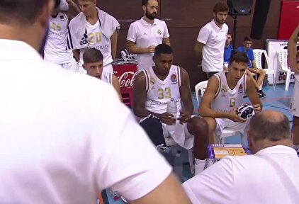 La dura bronca de Pablo Laso a un base de 16 años: "Si quieres seguir botando el balón te compras uno"